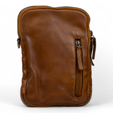 Afbeelding in Gallery-weergave laden, DSTRCT Schoudertas Telefoontasje HARRINGTON ROAD Cognac 359730.30