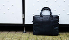 Afbeelding in Gallery-weergave laden, DSTRCT Laptoptas LIMITED 14 inch black