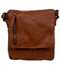 Afbeelding in Gallery-weergave laden, DSTRCT Schoudertas Kleptas HARRINGTON ROAD cognac