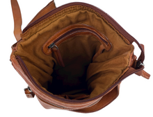 Afbeelding in Gallery-weergave laden, DSTRCT Schoudertas Kleptas HARRINGTON ROAD cognac