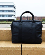 Afbeelding in Gallery-weergave laden, DSTRCT Laptoptas LIMITED 15,6 inch black