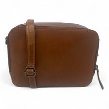 Afbeelding in Gallery-weergave laden, DSTRCT Alba Chique Boxbag  Cognac
