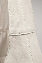 Afbeelding in Gallery-weergave laden, DSTRCT Exclusive suede schoudertas Beige
