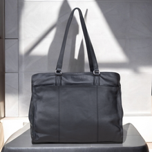 Afbeelding in Gallery-weergave laden, DSTRCT Exclusive Lederen werktas laptoptas 15,6 inch zwart
