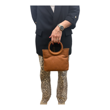 Afbeelding in Gallery-weergave laden, DSTRCT Preston Park Mini Shopper Cognac 388030.30
