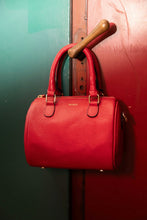 Afbeelding in Gallery-weergave laden, DSTRCT Floater Field Bowlingbag  Red 513330.55
