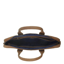 Afbeelding in Gallery-weergave laden, DSTRCT Limited Laptoptas 17&#39;&#39; cognac
